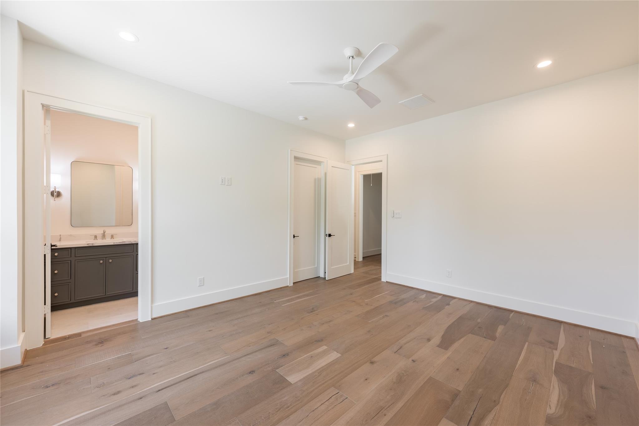 1241 Du Barry Lane