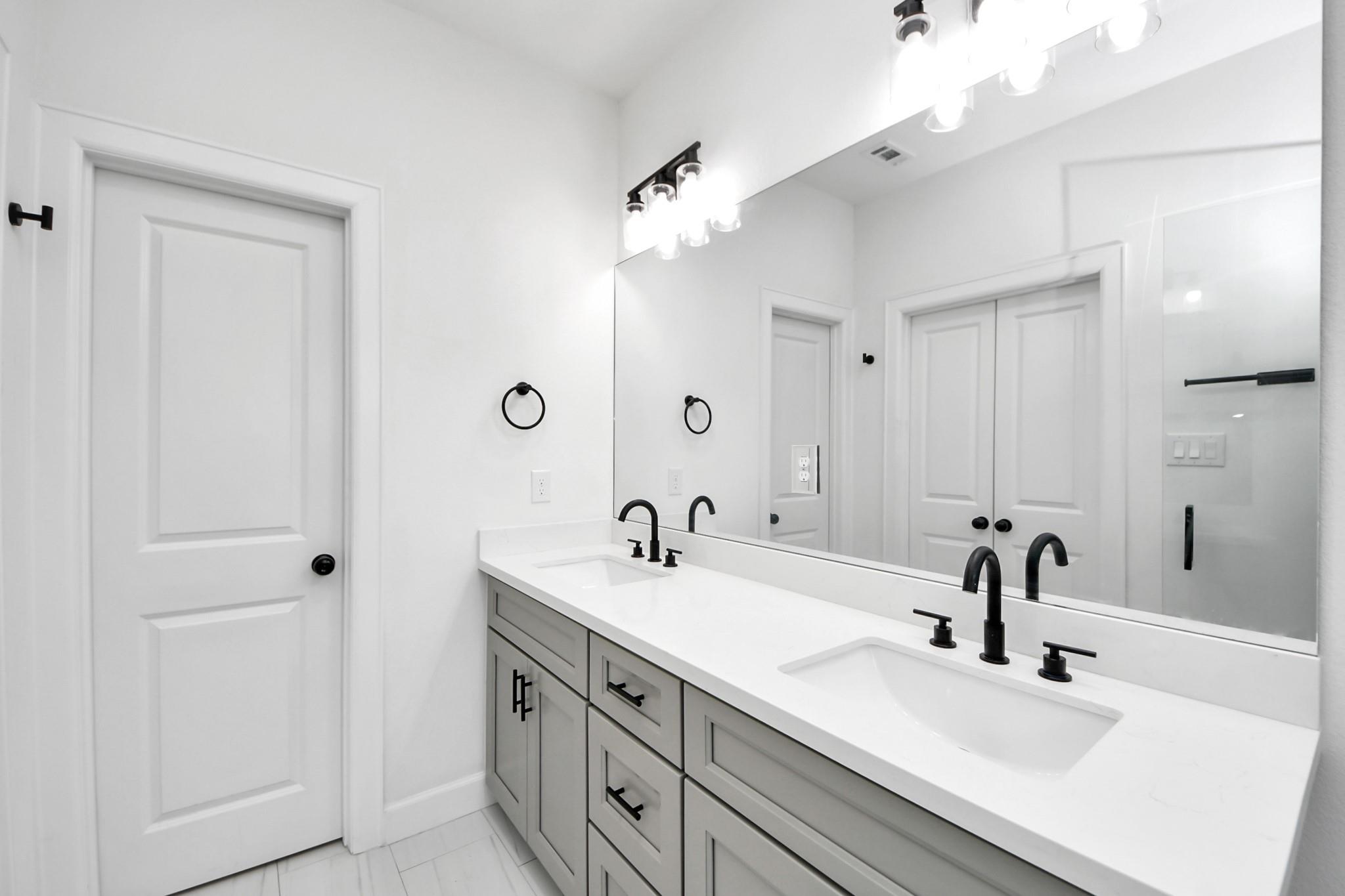 8316 Corinth Street # B