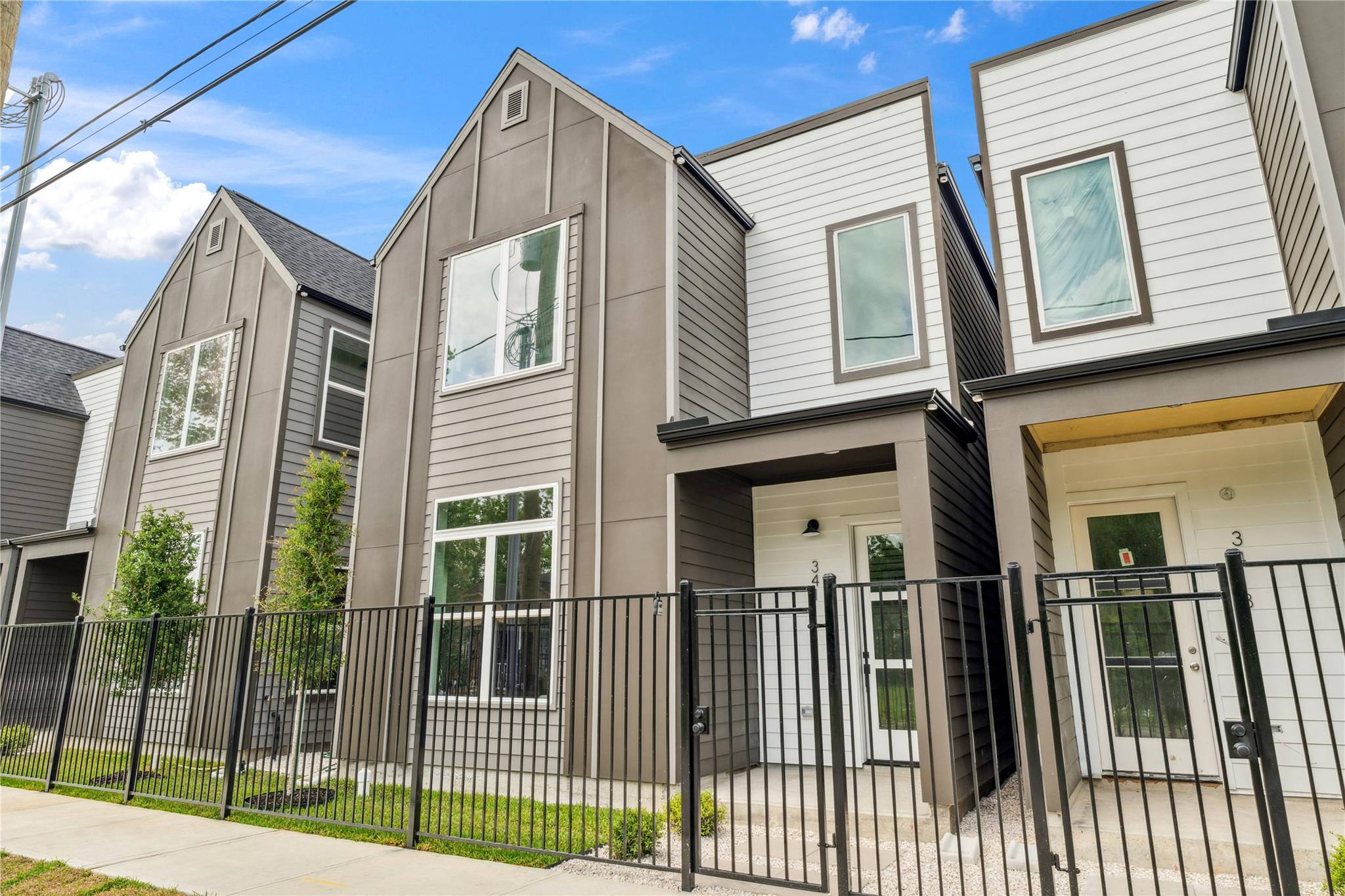 3407 Stonewall Street