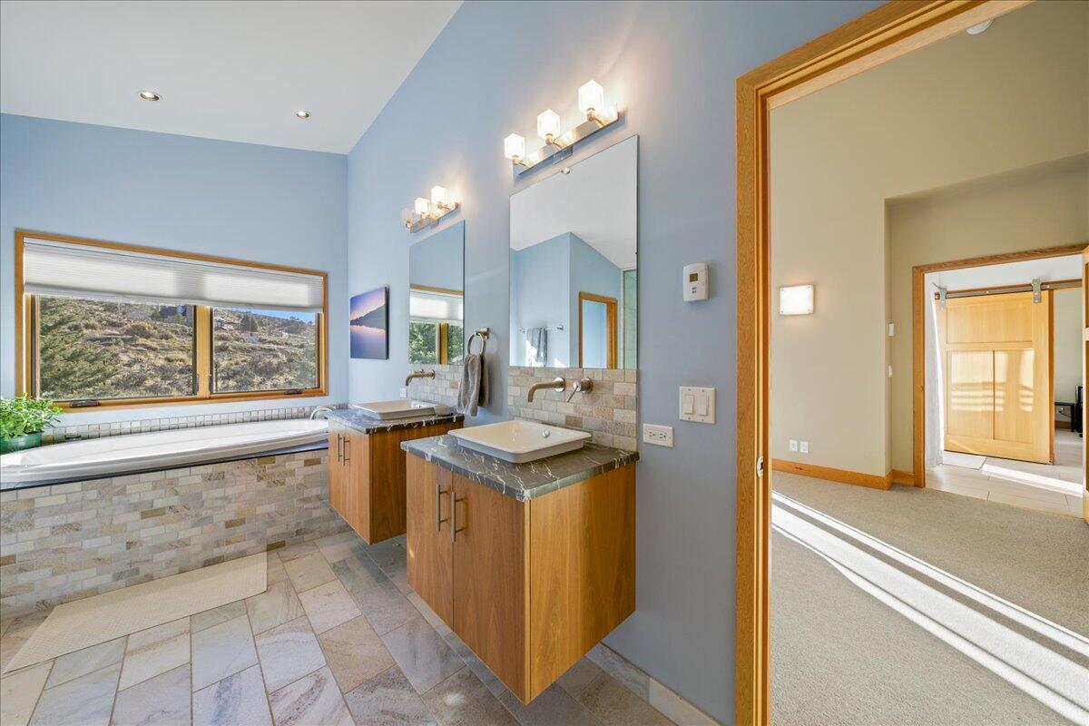 671 Golden Eagle Trail