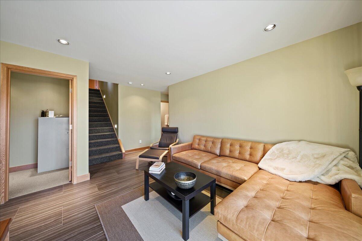 671 Golden Eagle Trail
