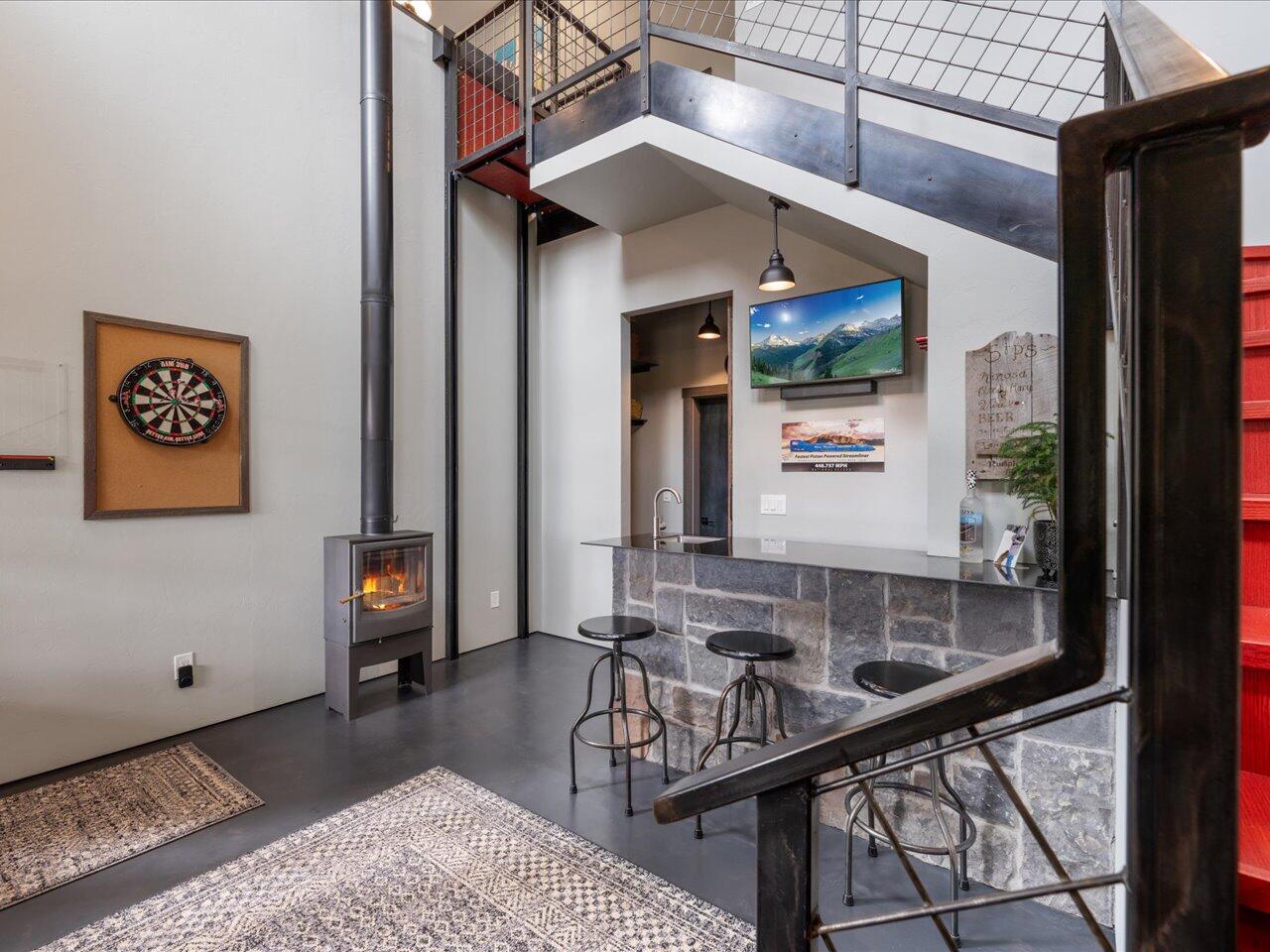 252 Big Canyon Point