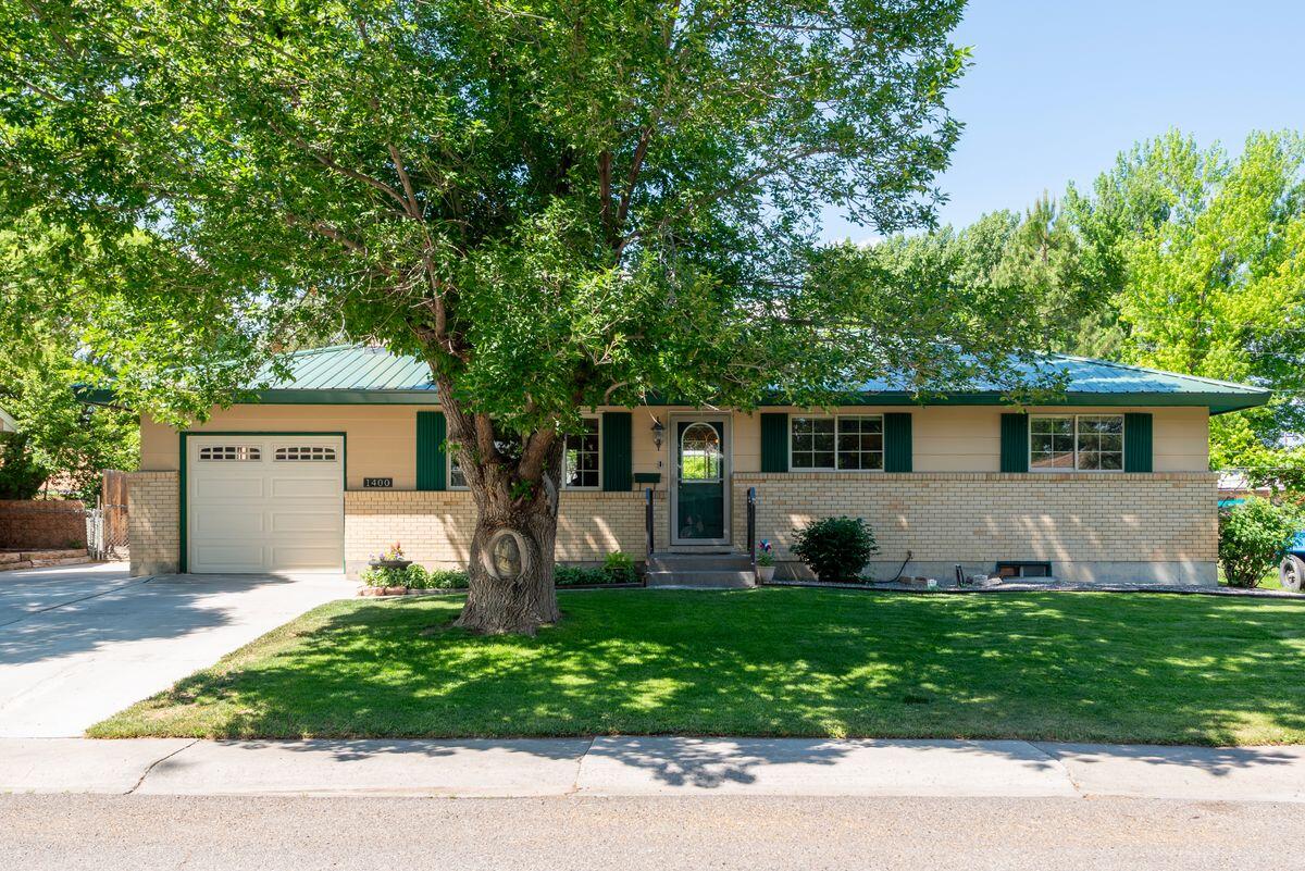 1400 Bristol Drive