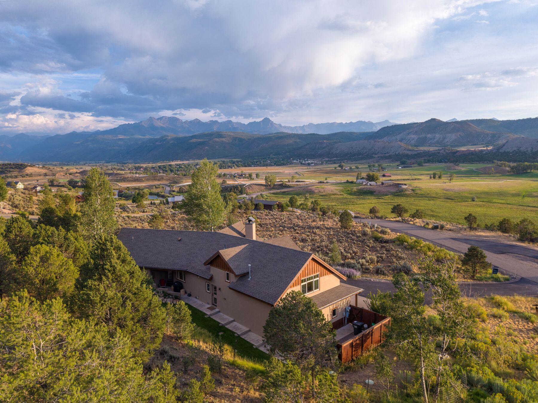 800 Golden Eagle Trail