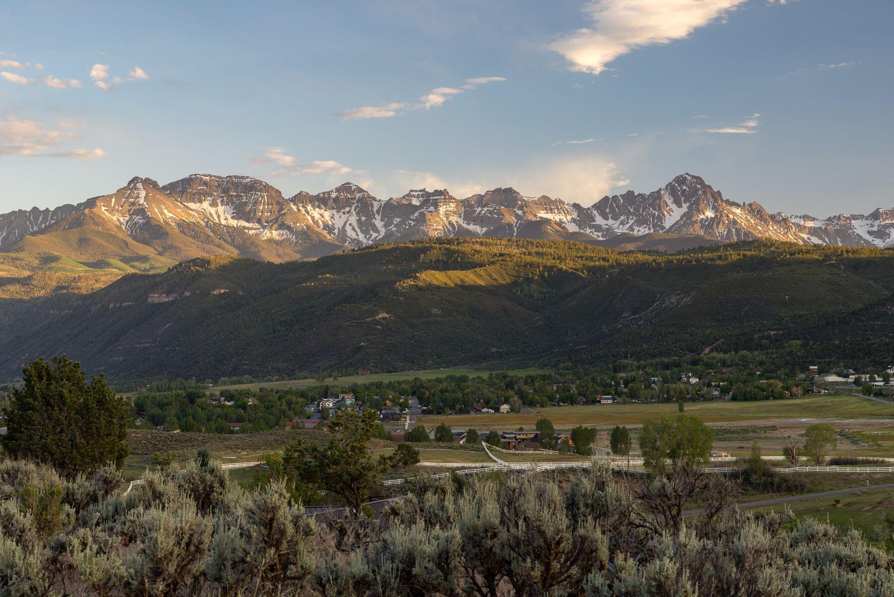 800 Golden Eagle Trail