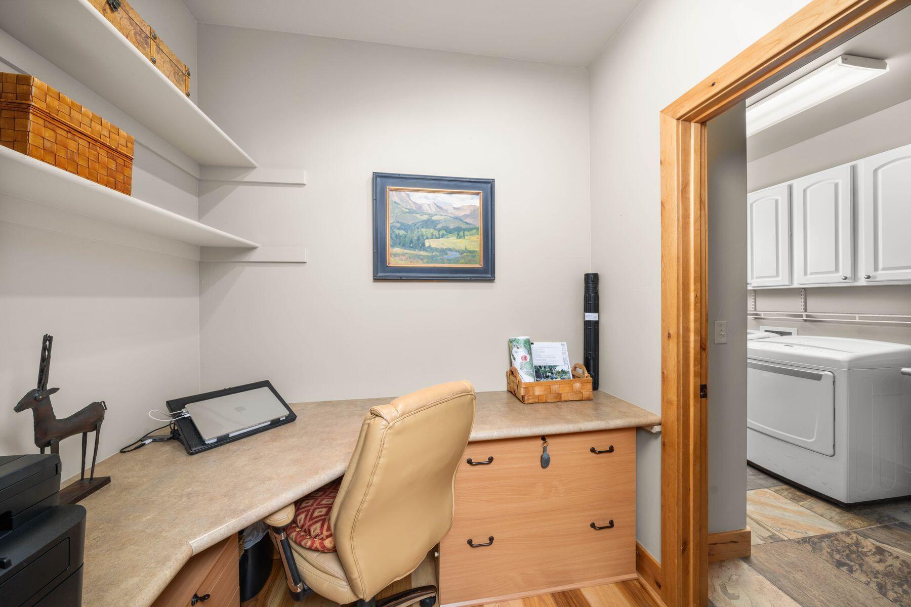800 Golden Eagle Trail