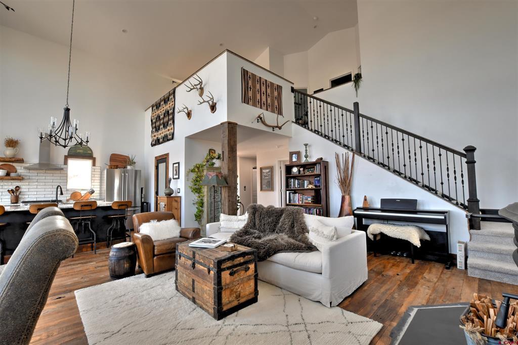 28 Mountain Vista Court