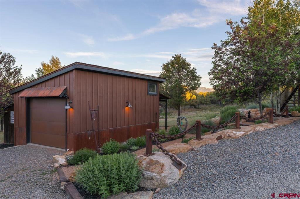 99 Willow Lane