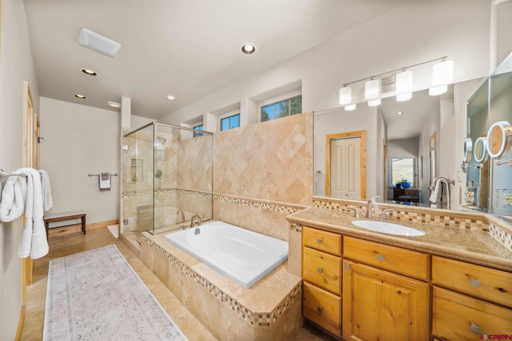 800 Golden Eagle Trail