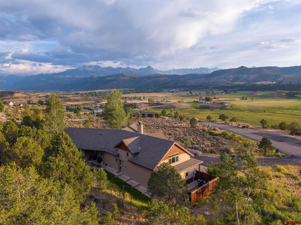 800 Golden Eagle Trail