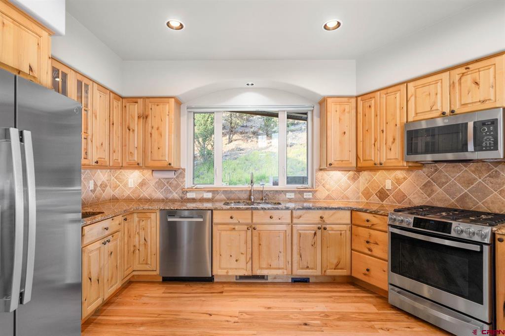 800 Golden Eagle Trail