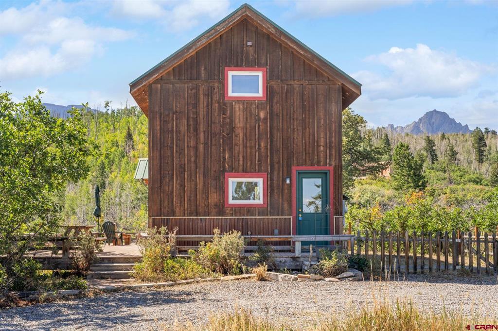 1100 Aspen Drive