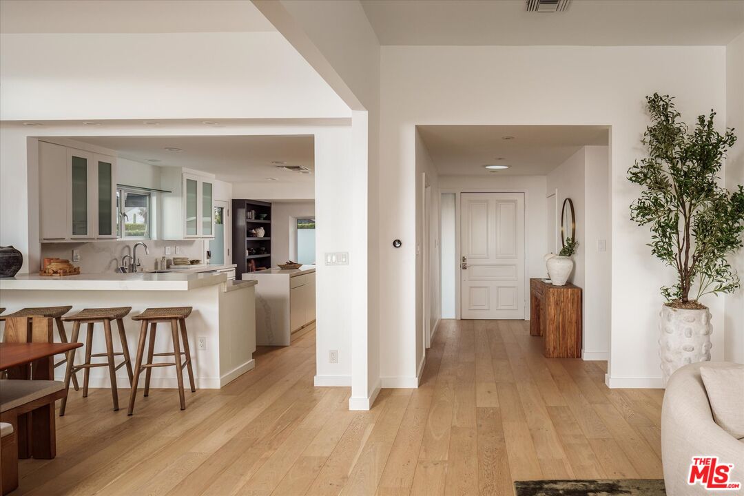 7420 Cervantes Pl