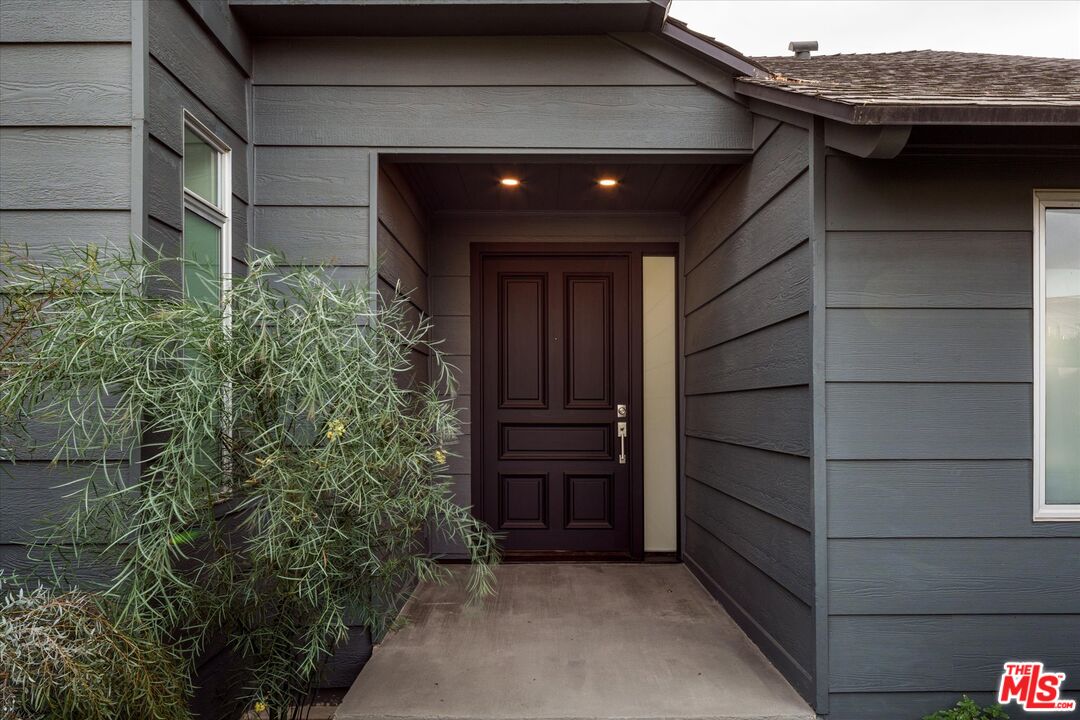 7420 Cervantes Pl