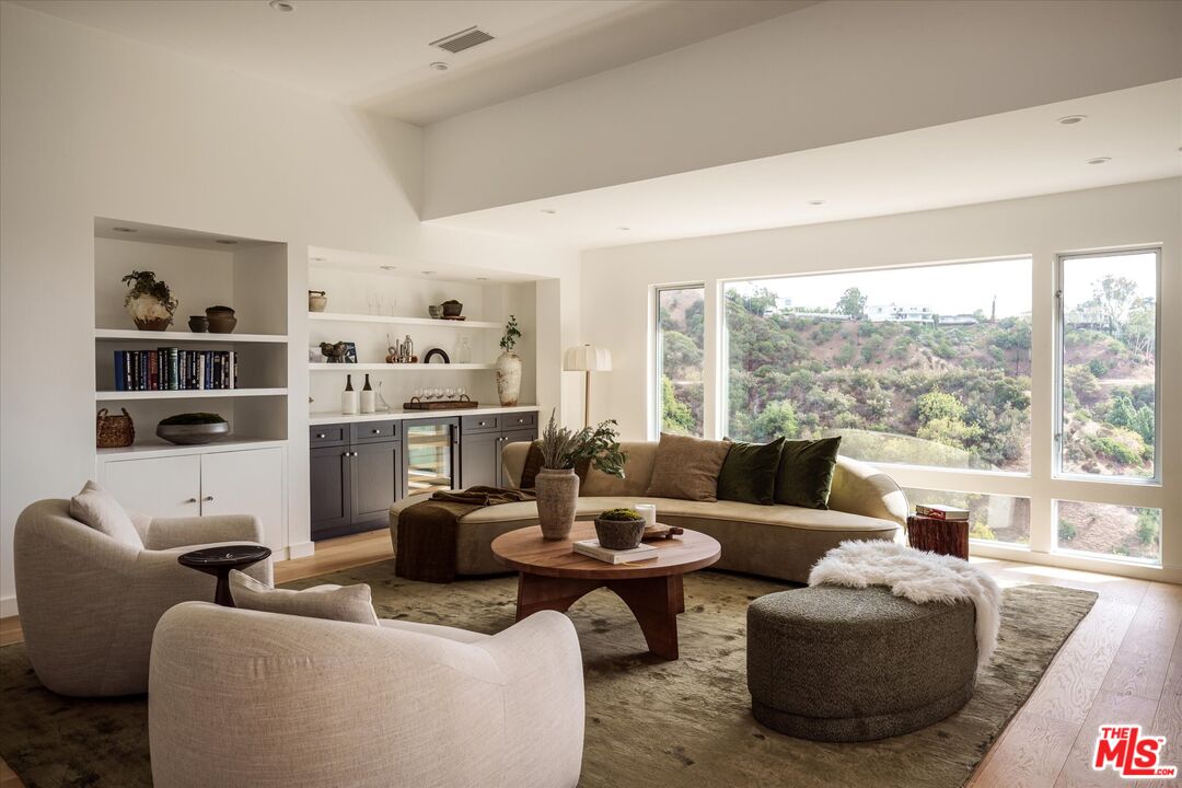 7420 Cervantes Pl