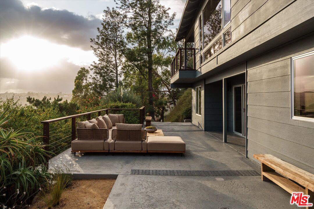 7420 Cervantes Pl