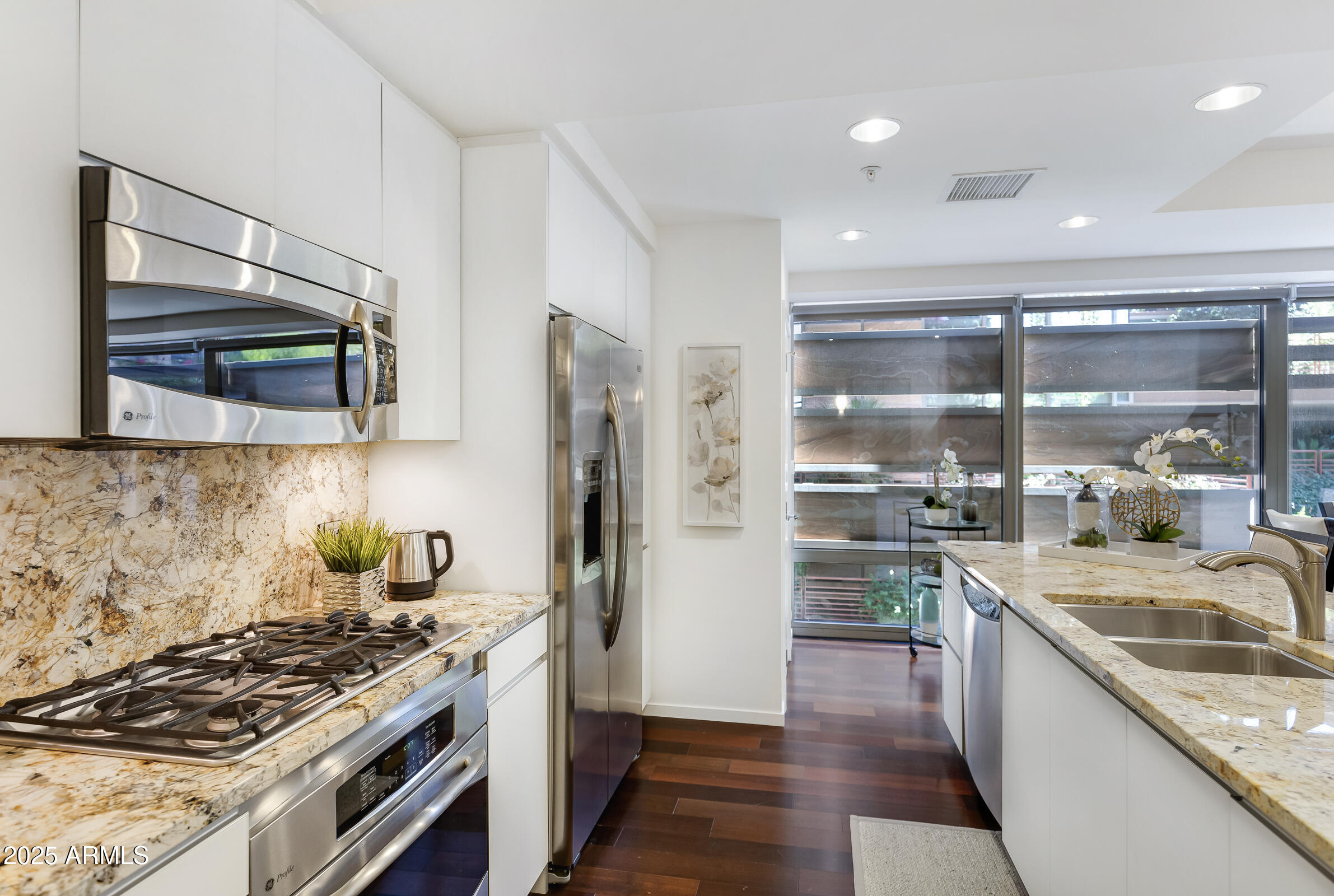 7121 E RANCHO VISTA Drive, 3001