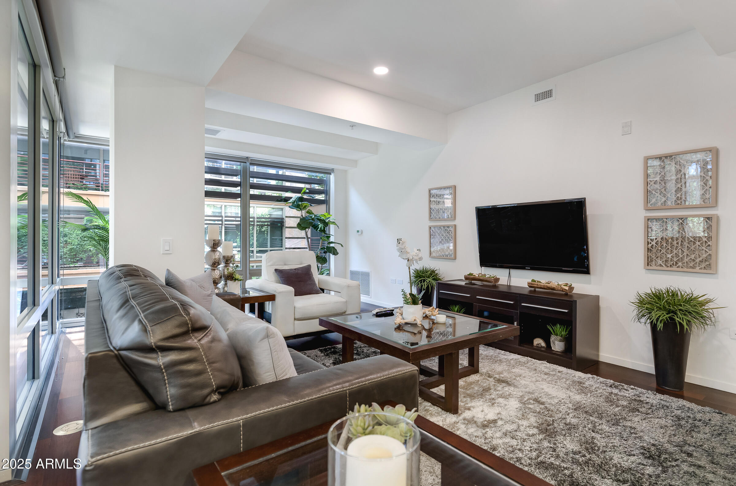 7121 E RANCHO VISTA Drive, 3001