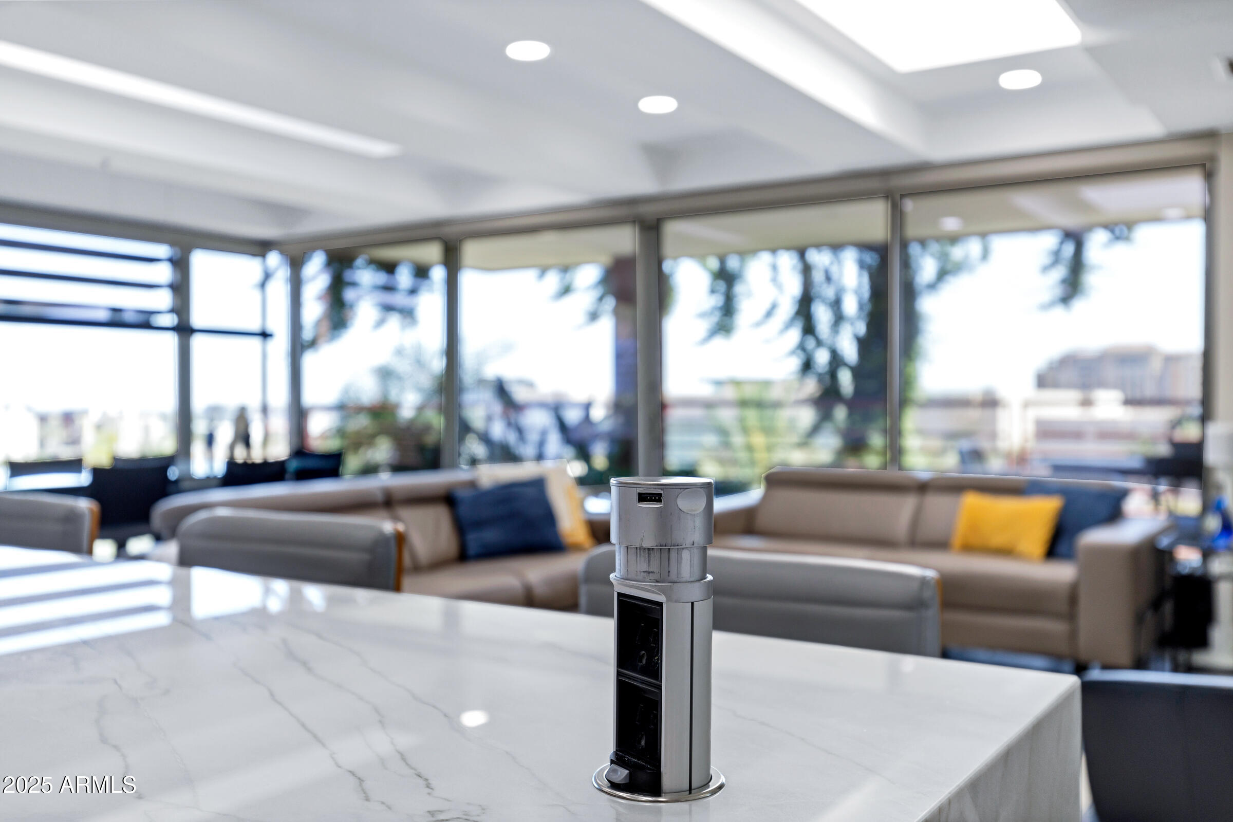 7137 E RANCHO VISTA Drive, 6011