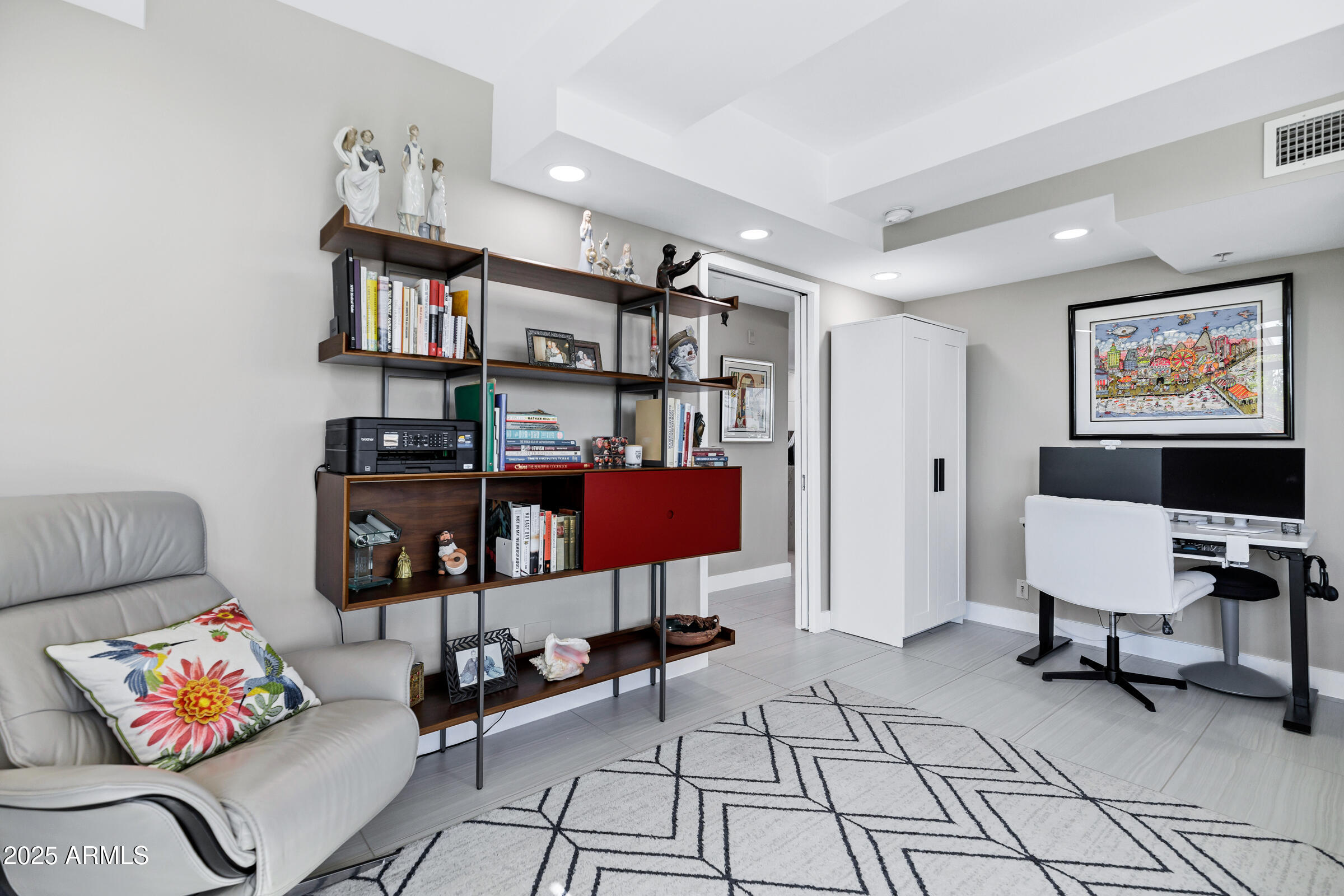 7137 E RANCHO VISTA Drive, 6011