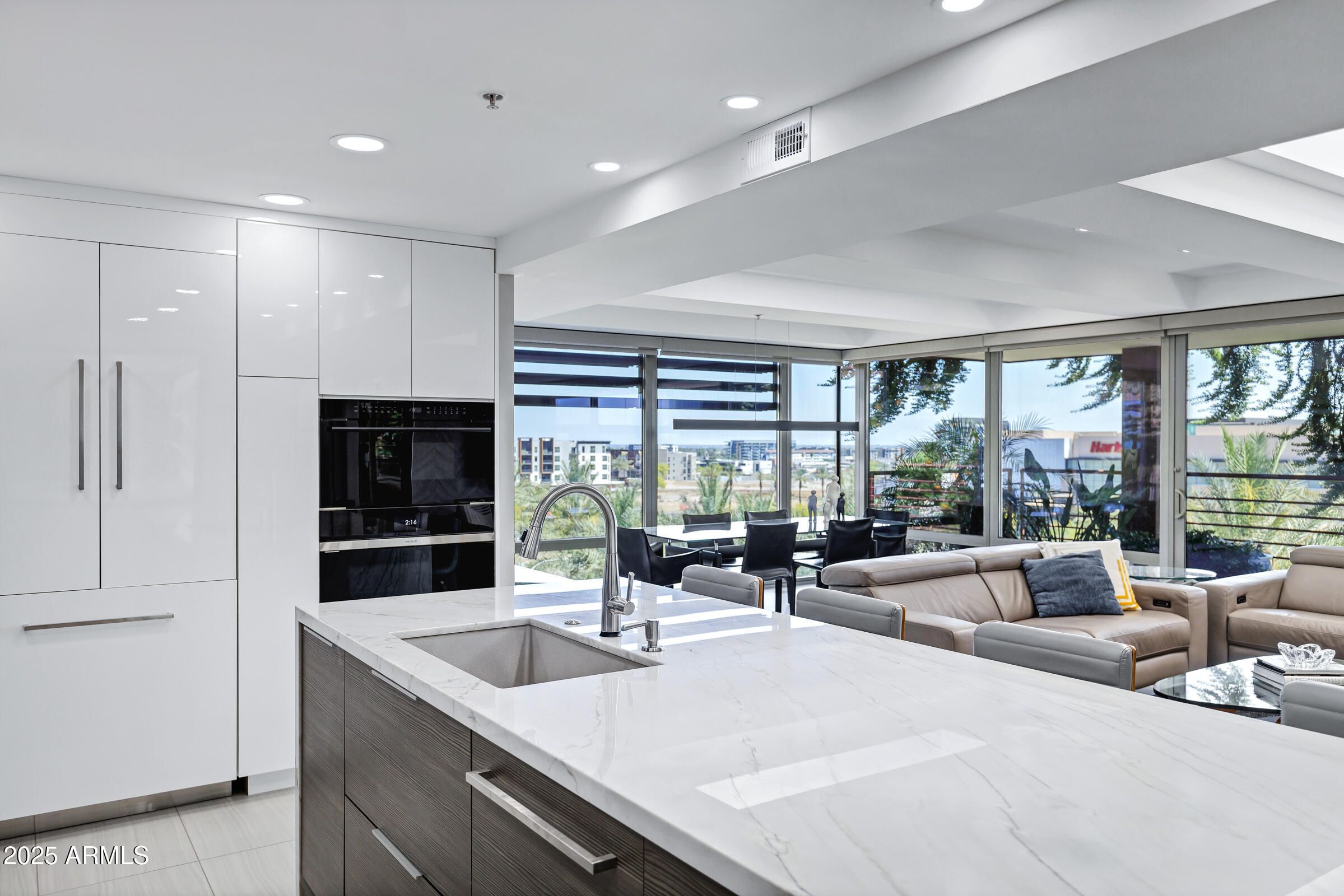 7137 E RANCHO VISTA Drive, 6011