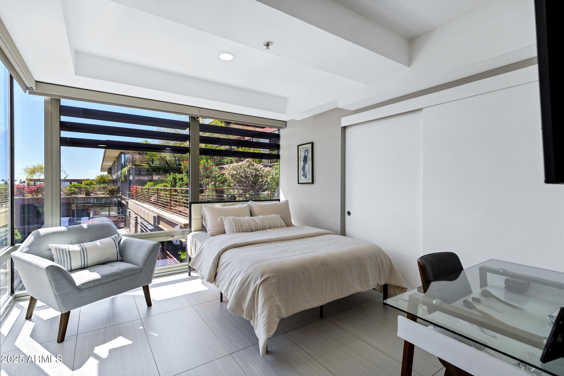 7137 E RANCHO VISTA Drive, 6011