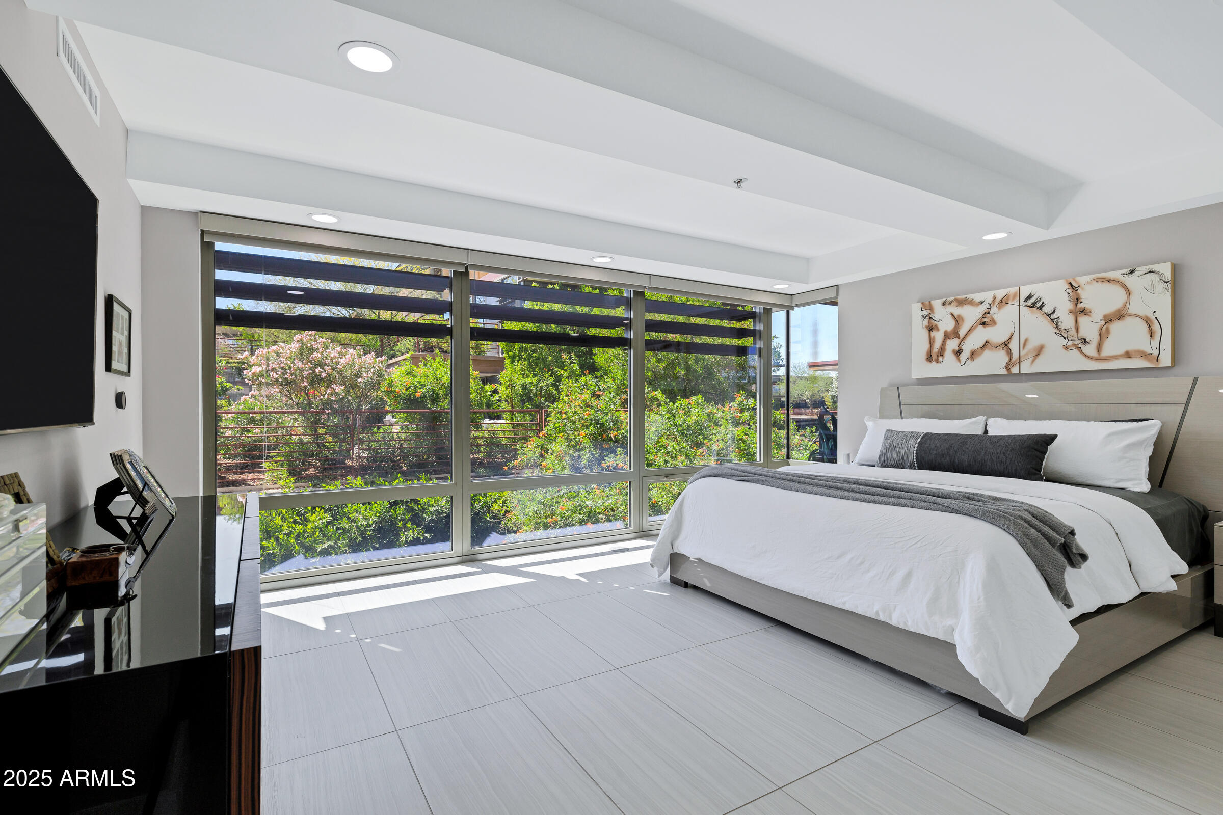 7137 E RANCHO VISTA Drive, 6011