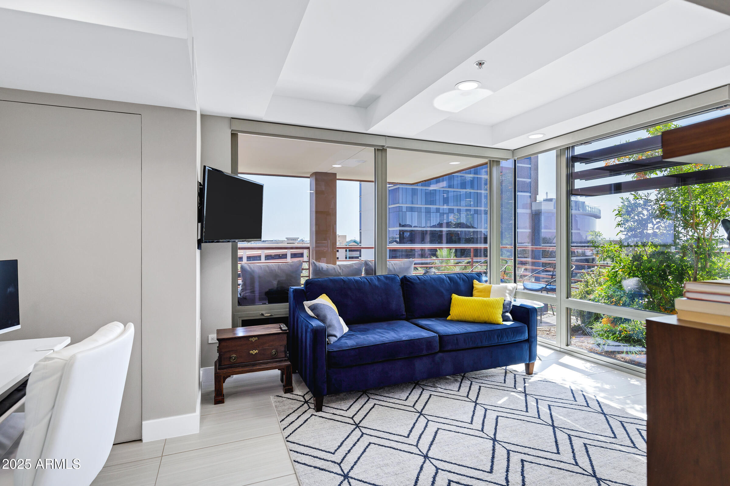 7137 E RANCHO VISTA Drive, 6011