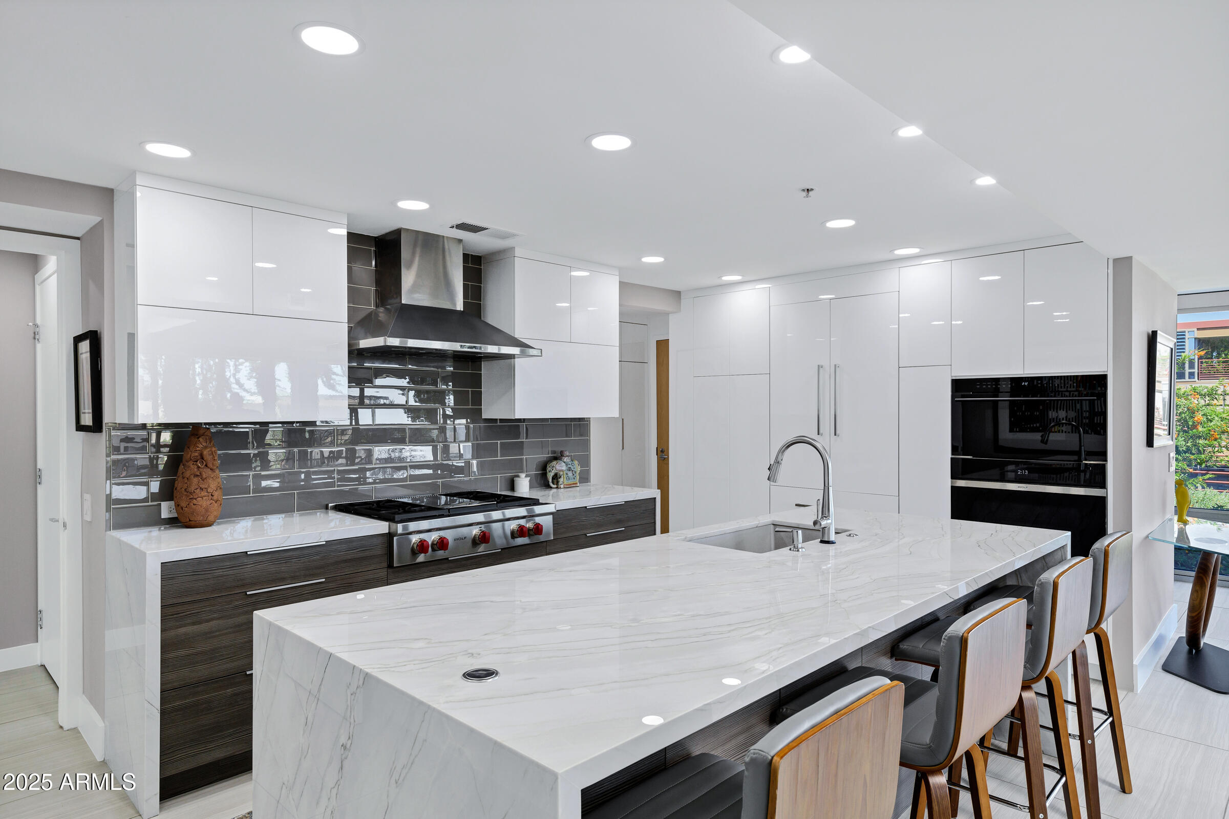 7137 E RANCHO VISTA Drive, 6011