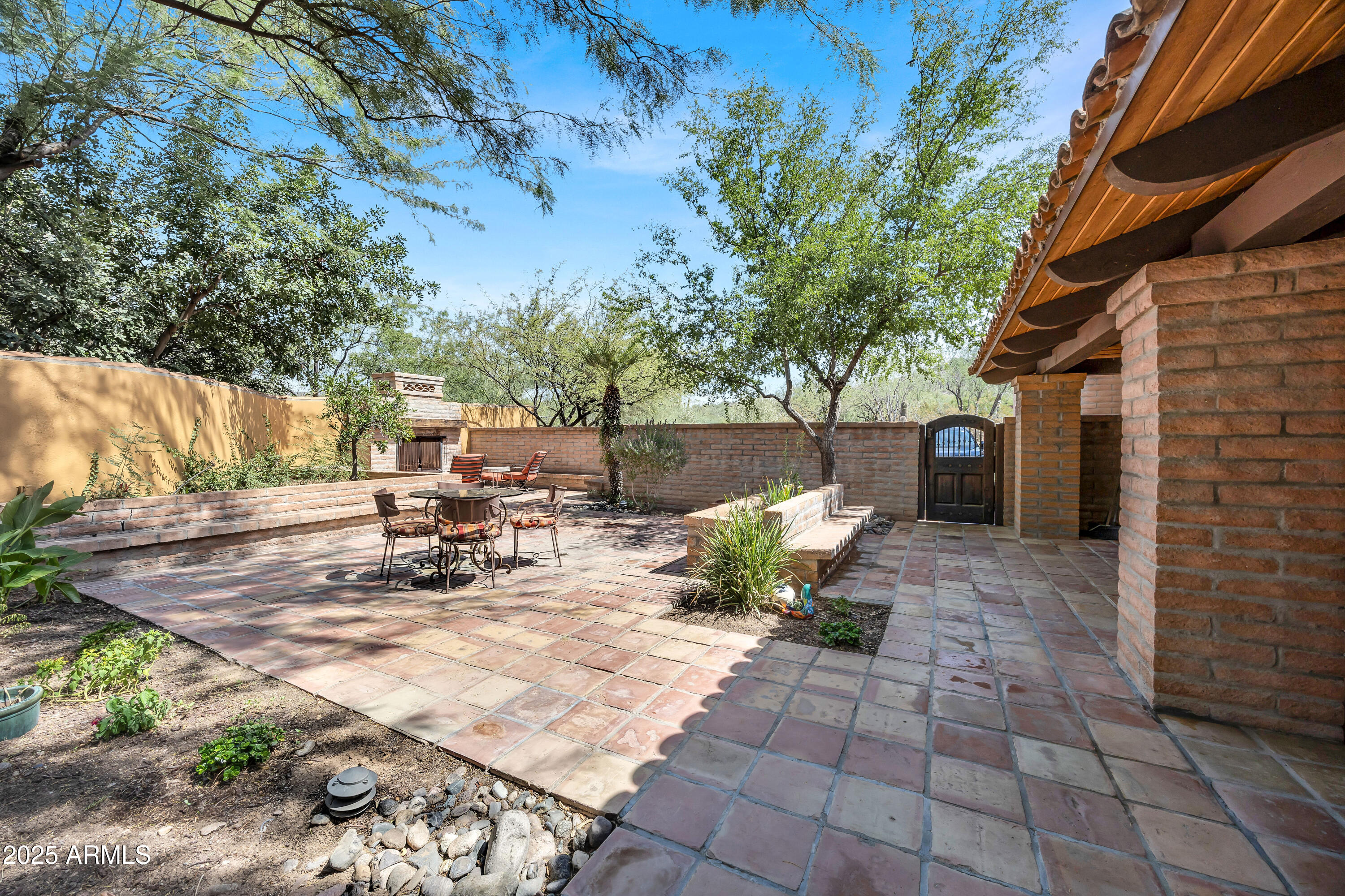 37436 N RANCHO MANANA Boulevard