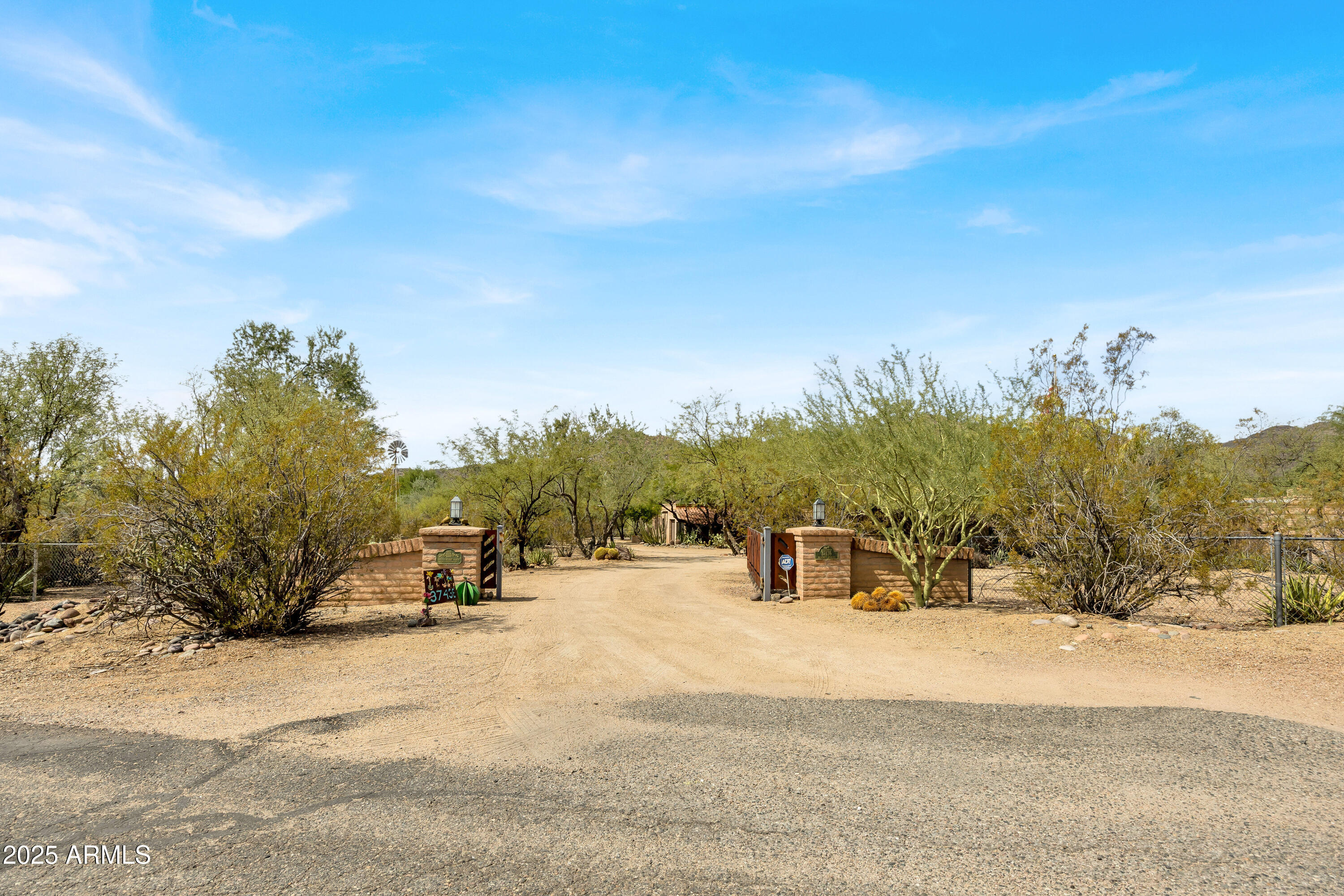 37436 N RANCHO MANANA Boulevard