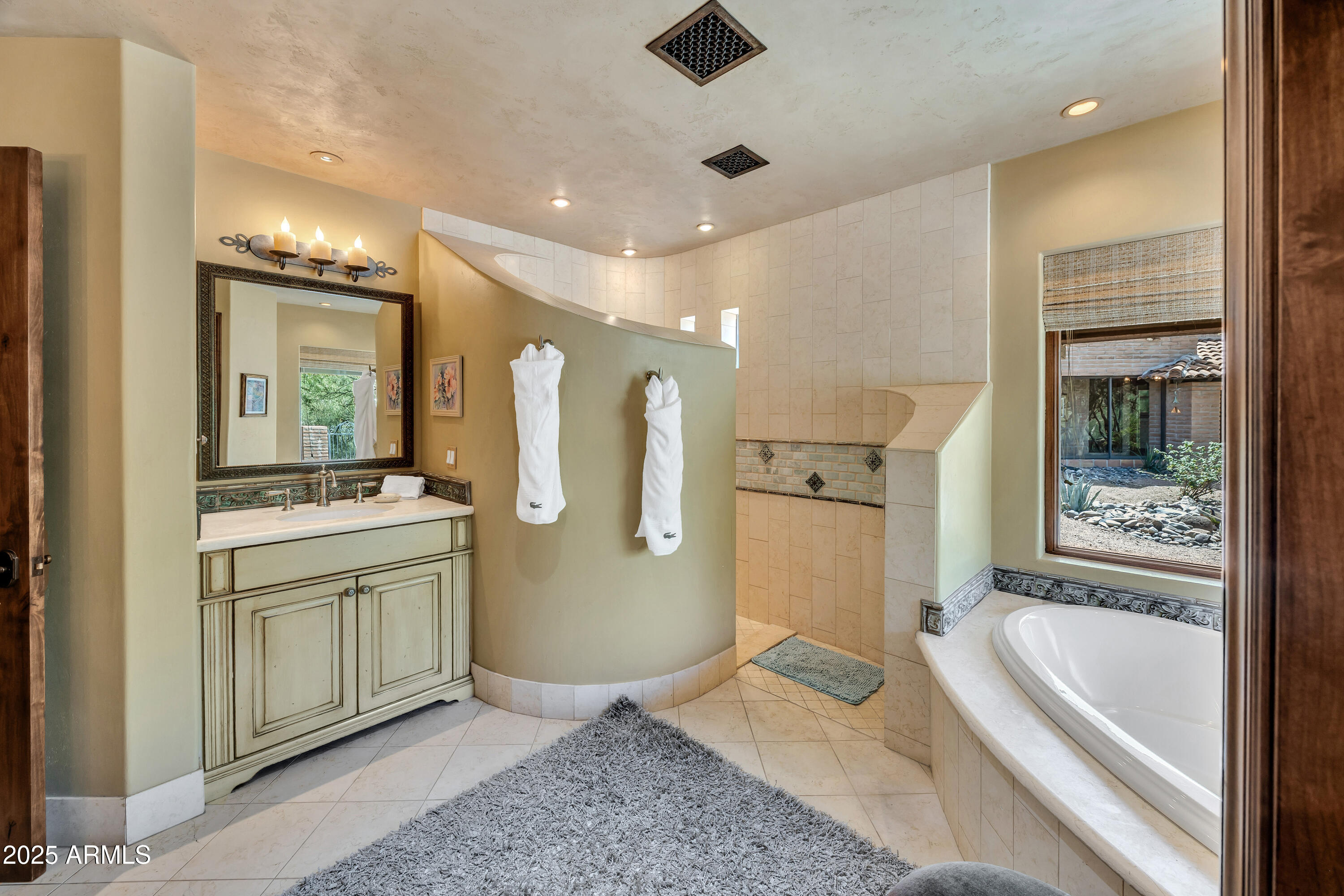 37436 N RANCHO MANANA Boulevard