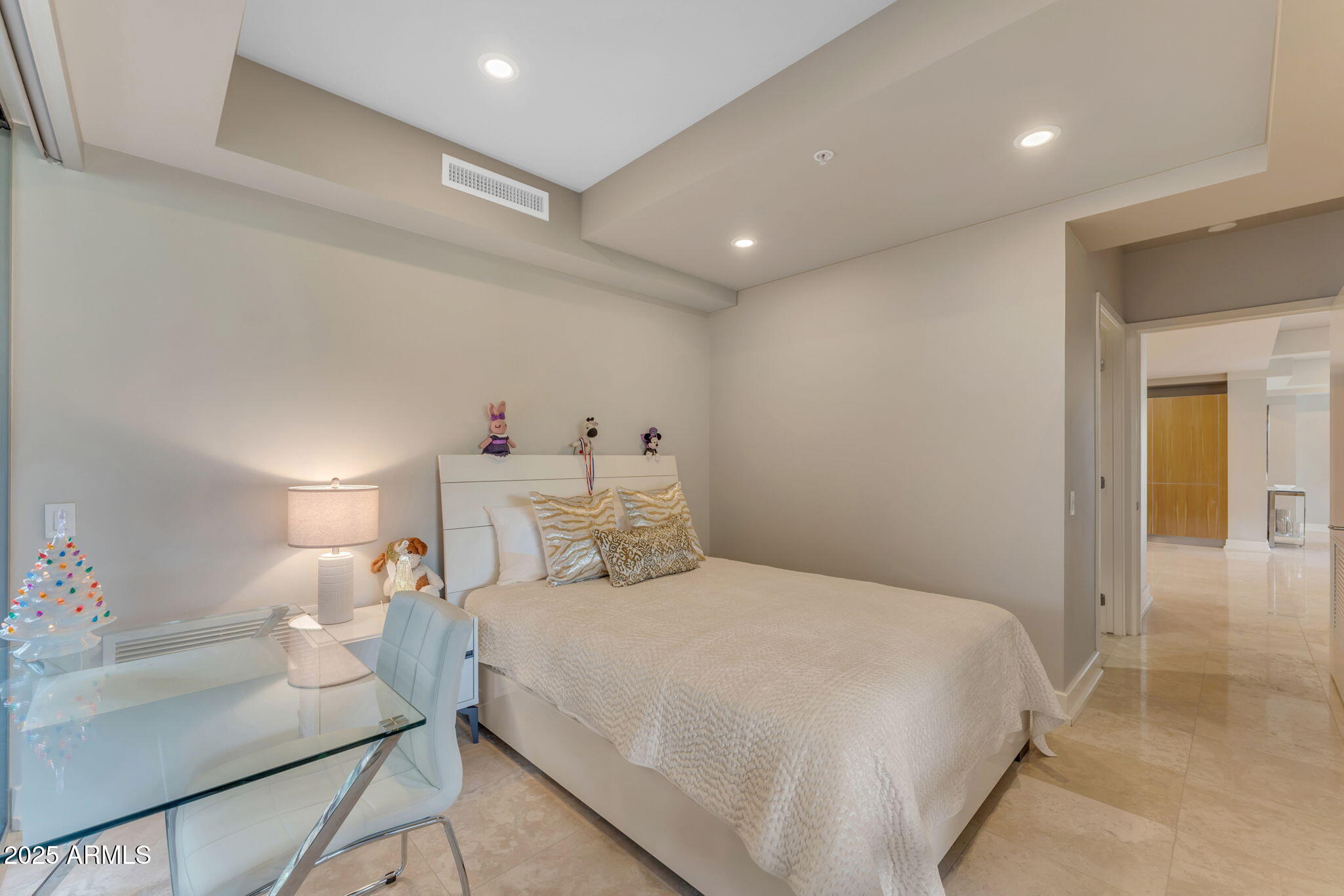 7117 E RANCHO VISTA Drive, 3006
