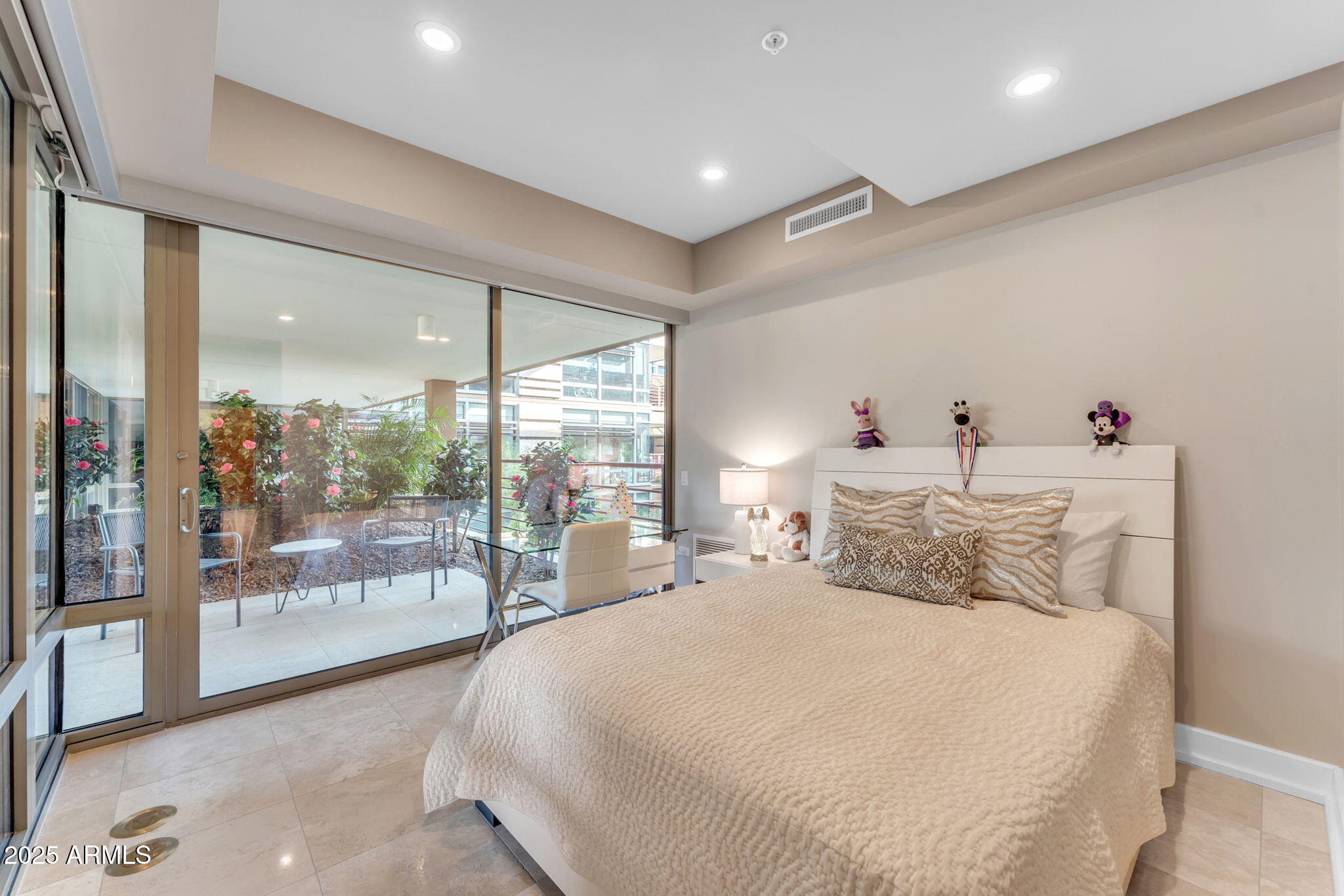 7117 E RANCHO VISTA Drive, 3006