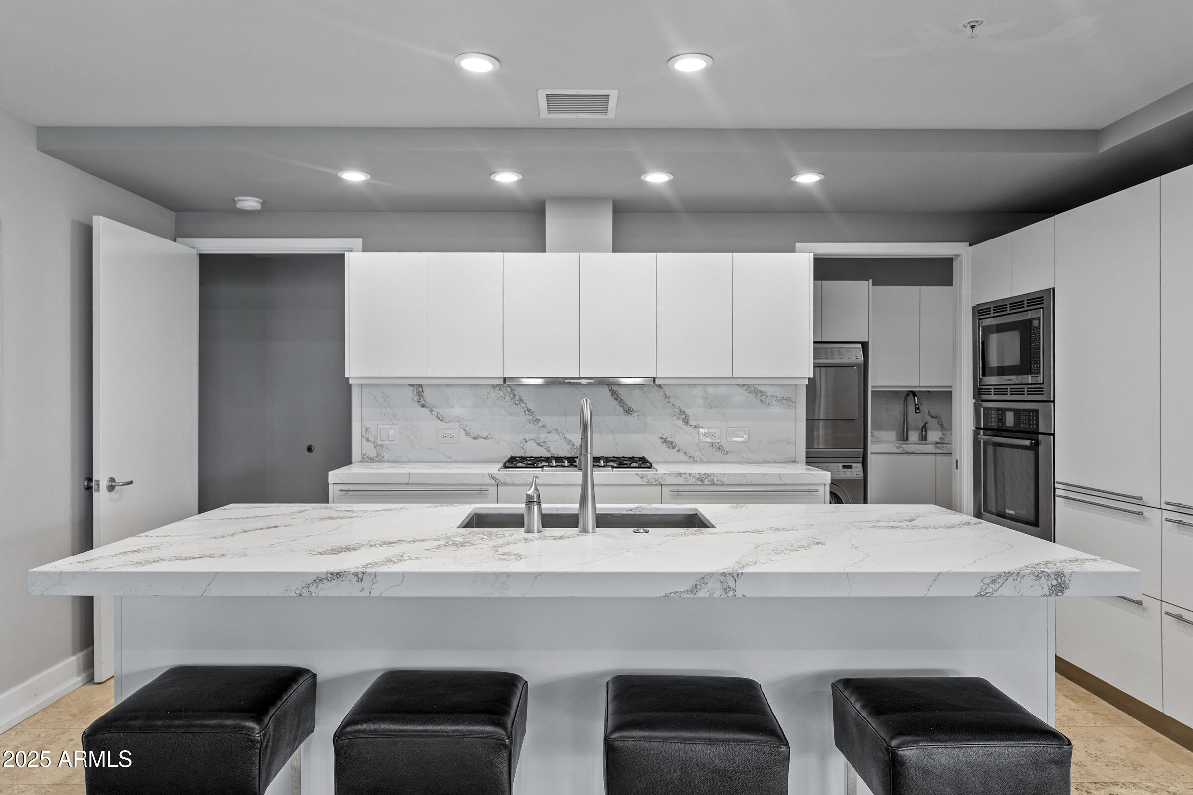 7117 E RANCHO VISTA Drive, 3006
