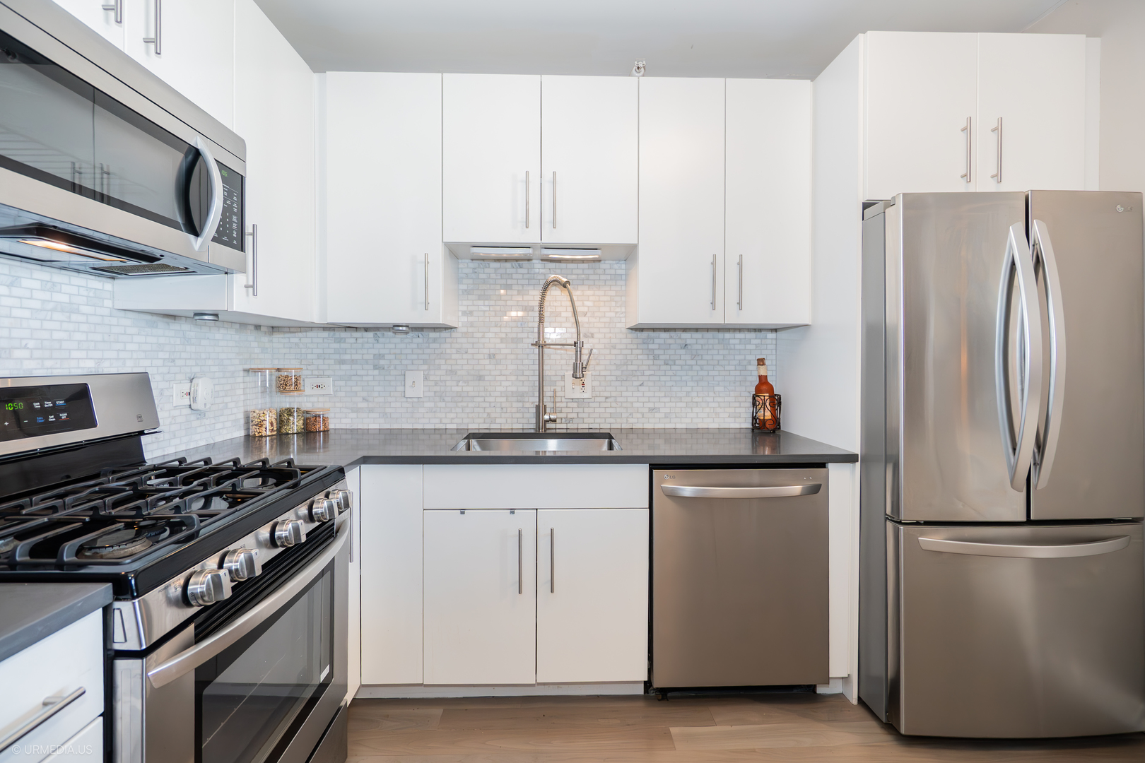 630 N State Street Unit: 2210