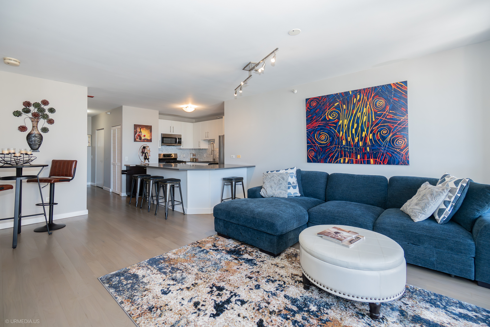 630 N State Street Unit: 2210
