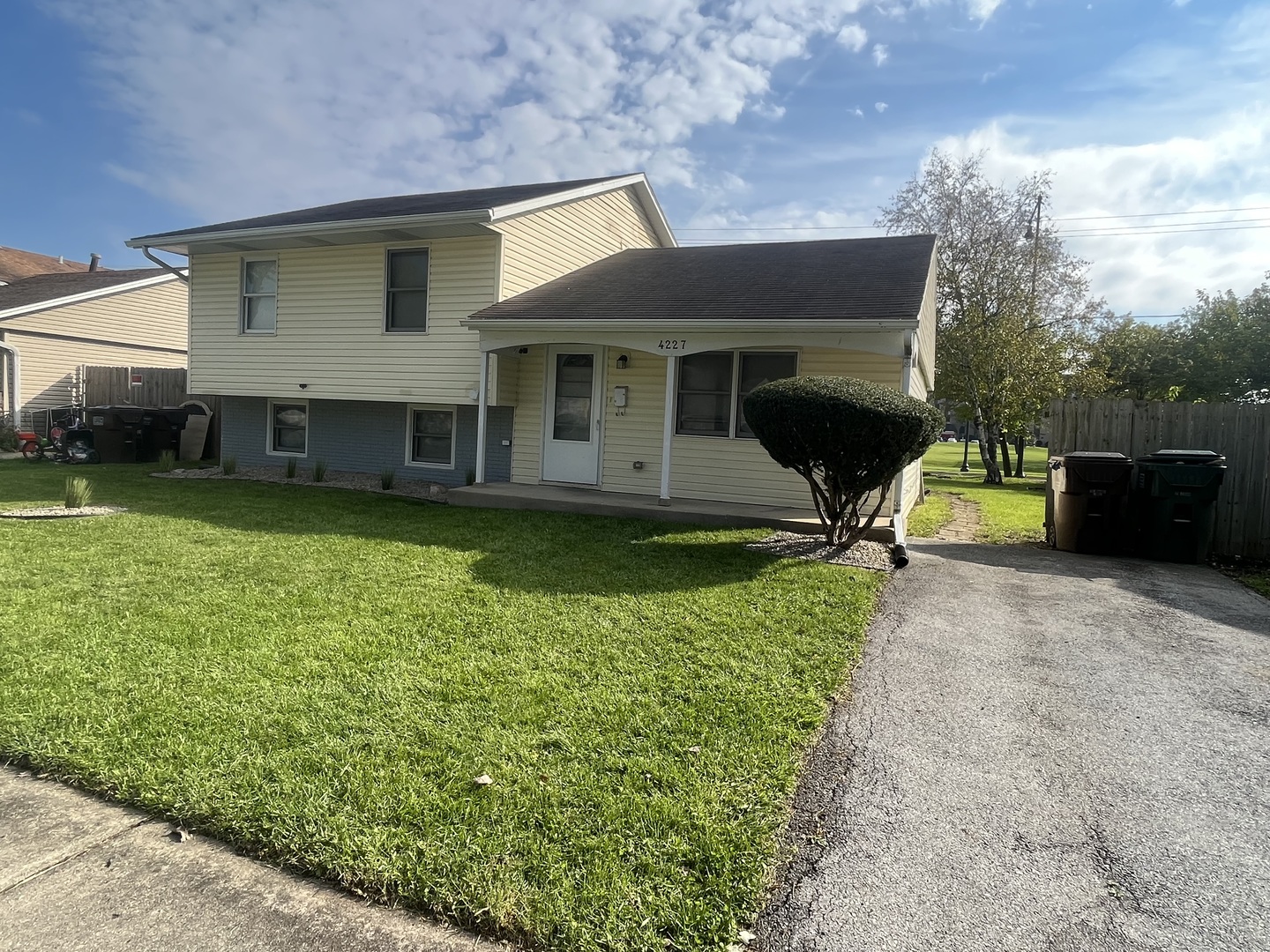 4227 Greenbrier Lane