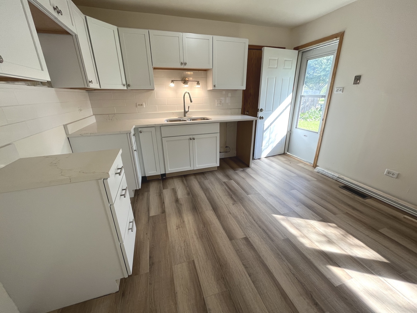 4227 Greenbrier Lane