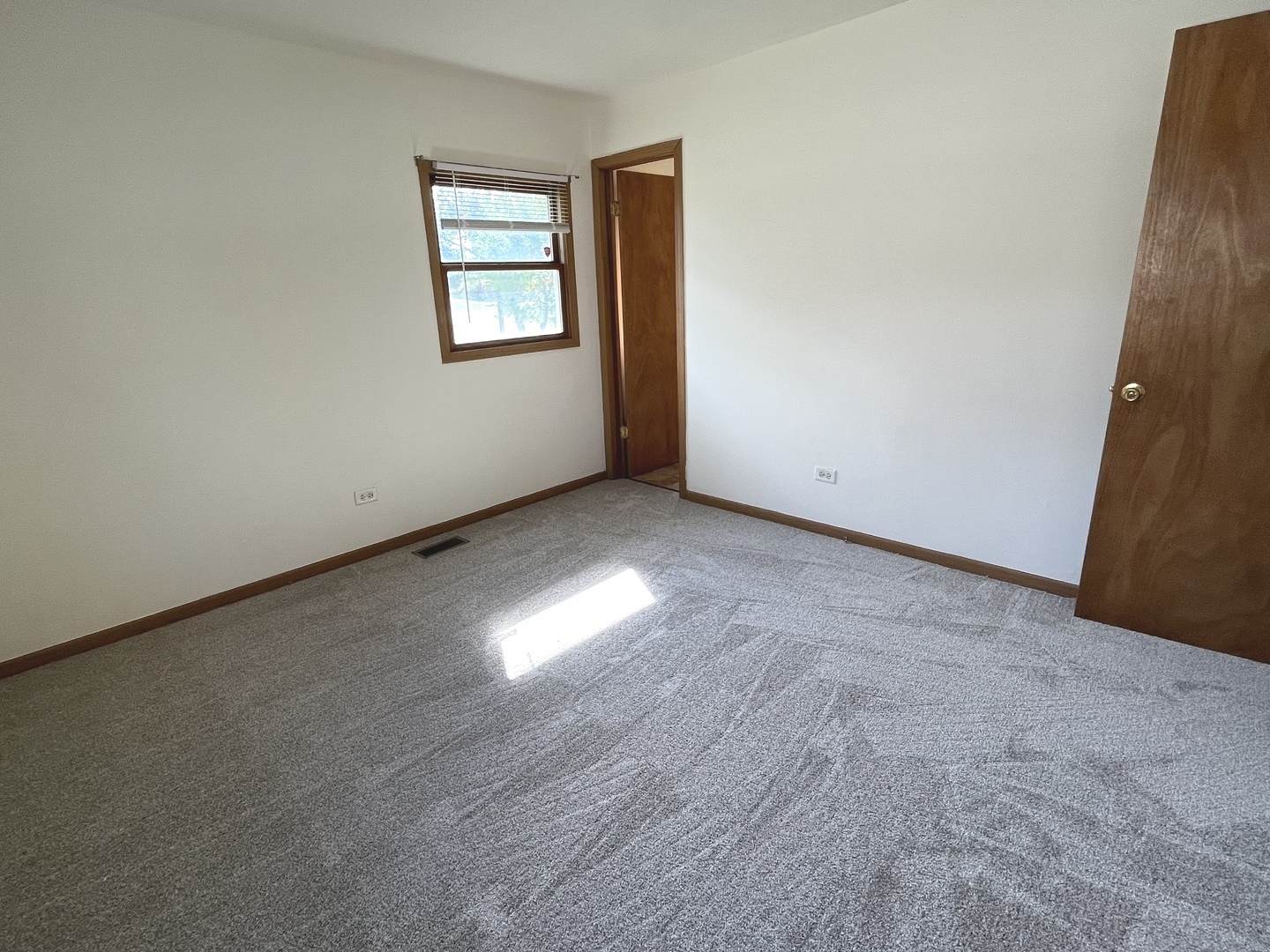 4227 Greenbrier Lane