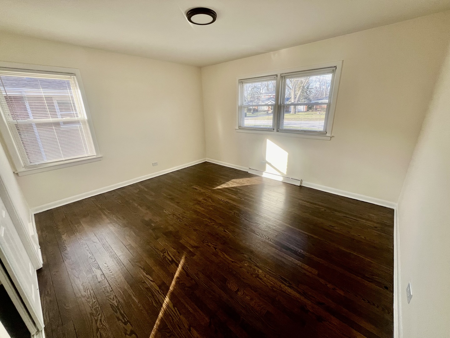 657 E 159th Court