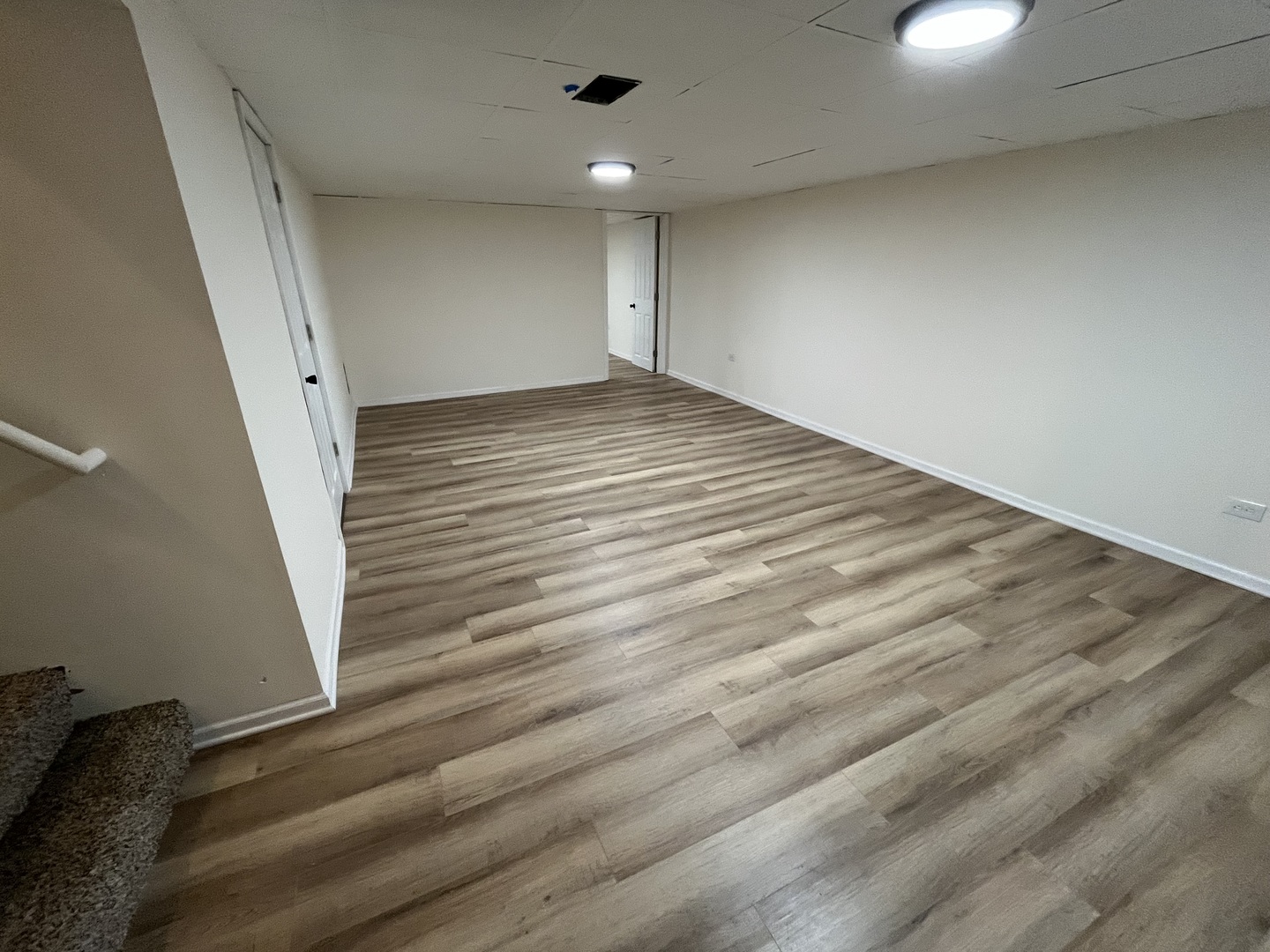 657 E 159th Court