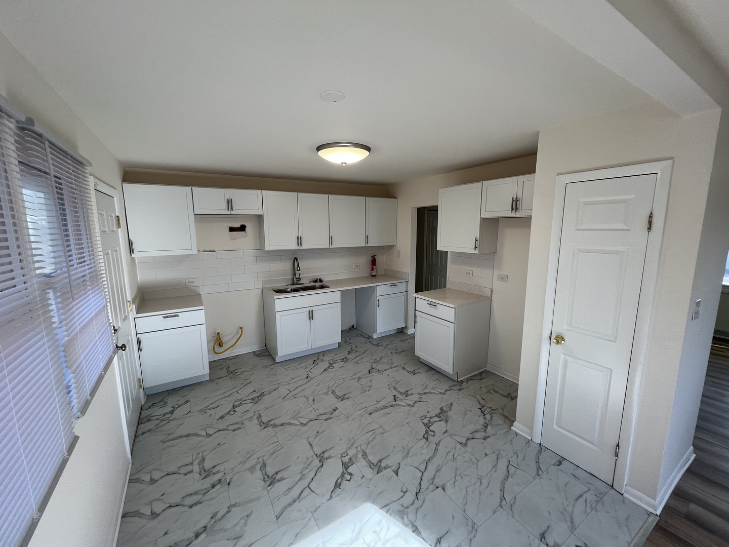 17122 Central Park Avenue