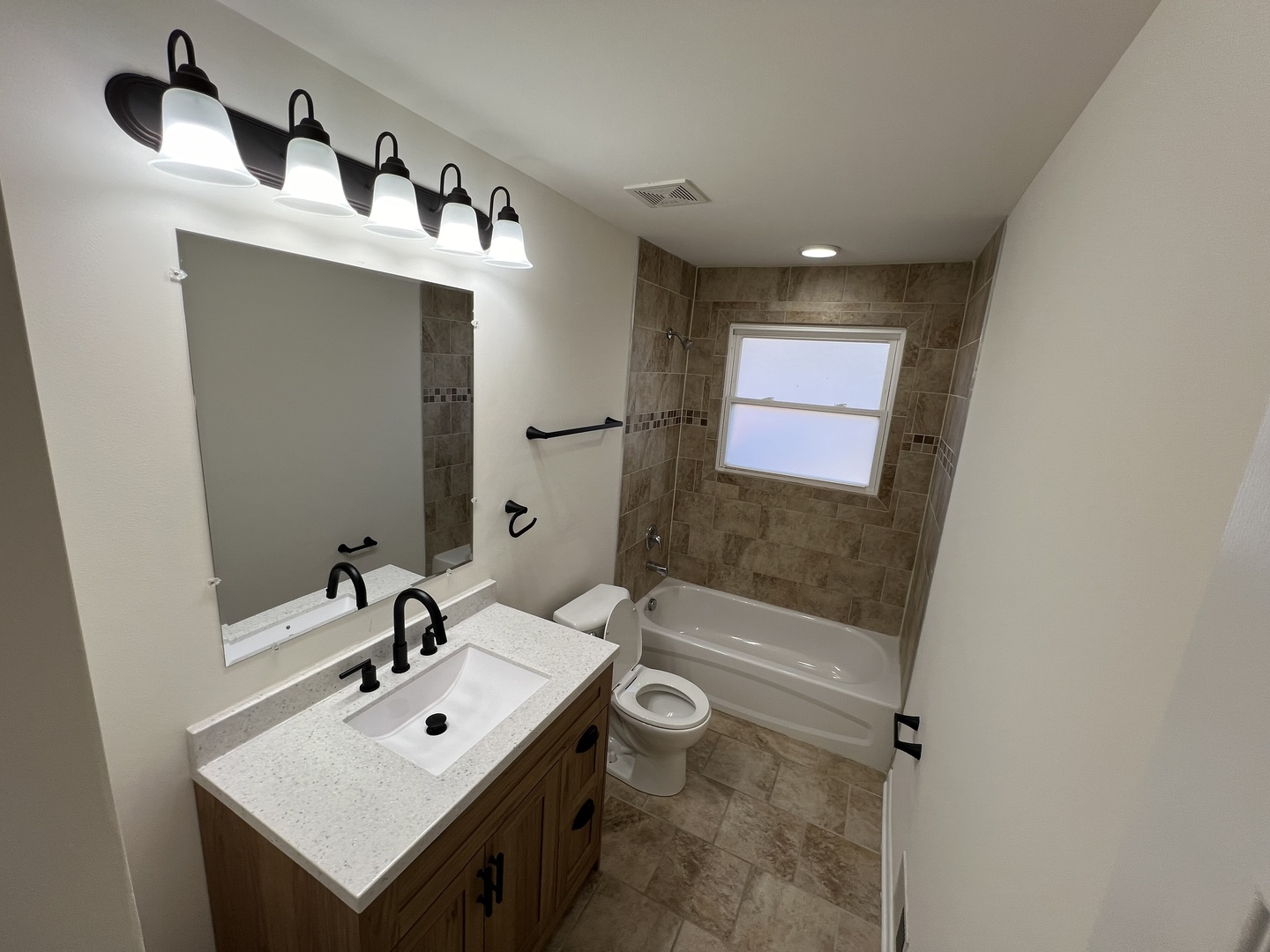 17122 Central Park Avenue