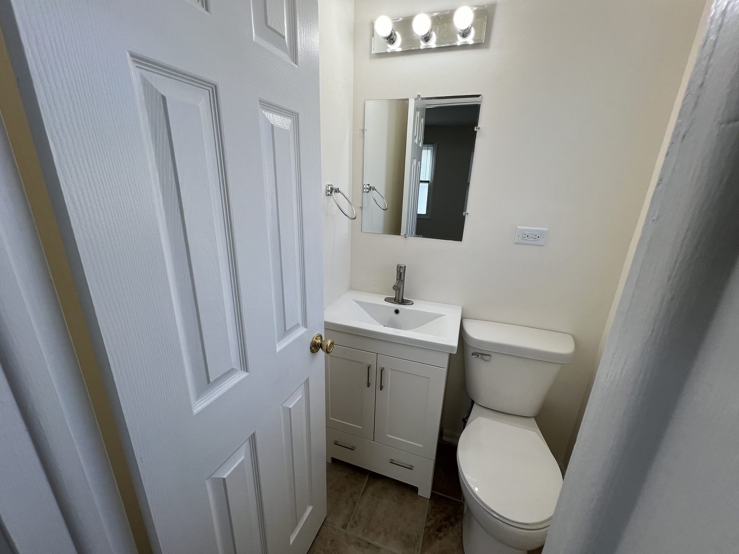 17122 Central Park Avenue