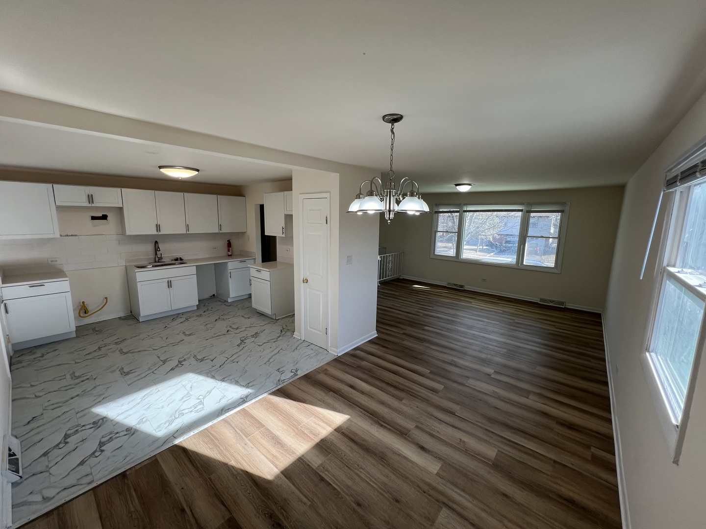 17122 Central Park Avenue