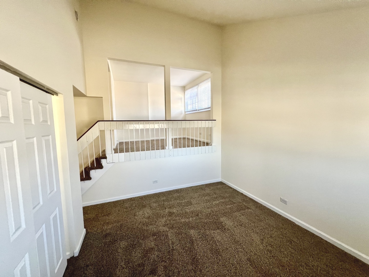 3311 CHARLEMAGNE Avenue