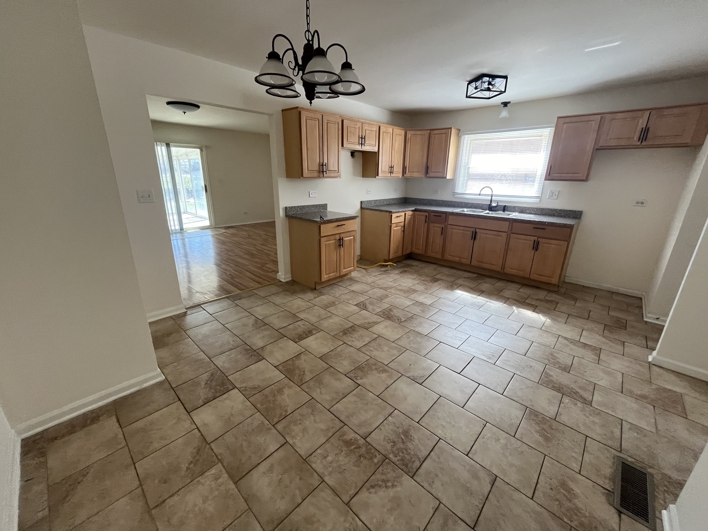 17479 Eastgate Drive
