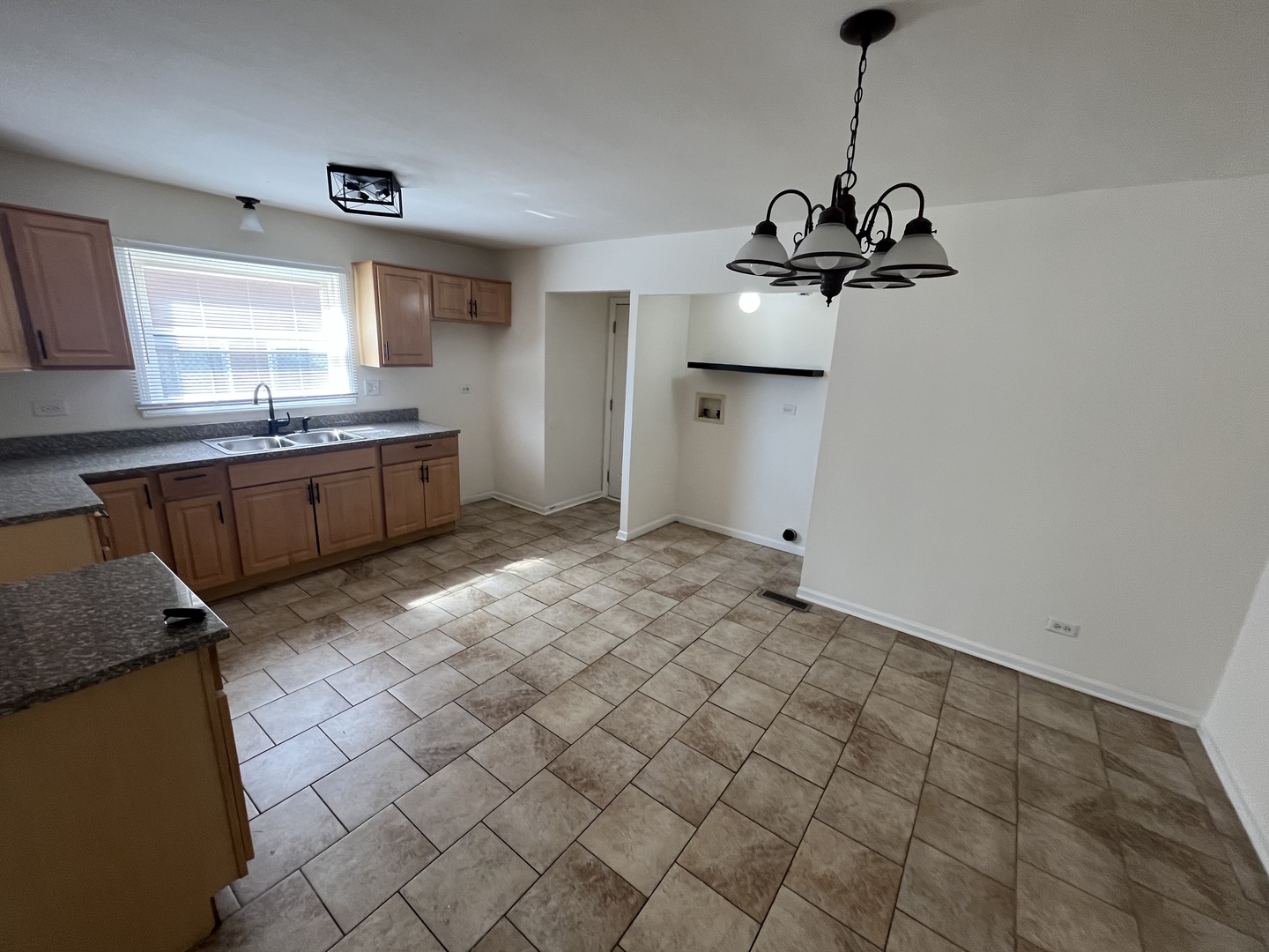 17479 Eastgate Drive