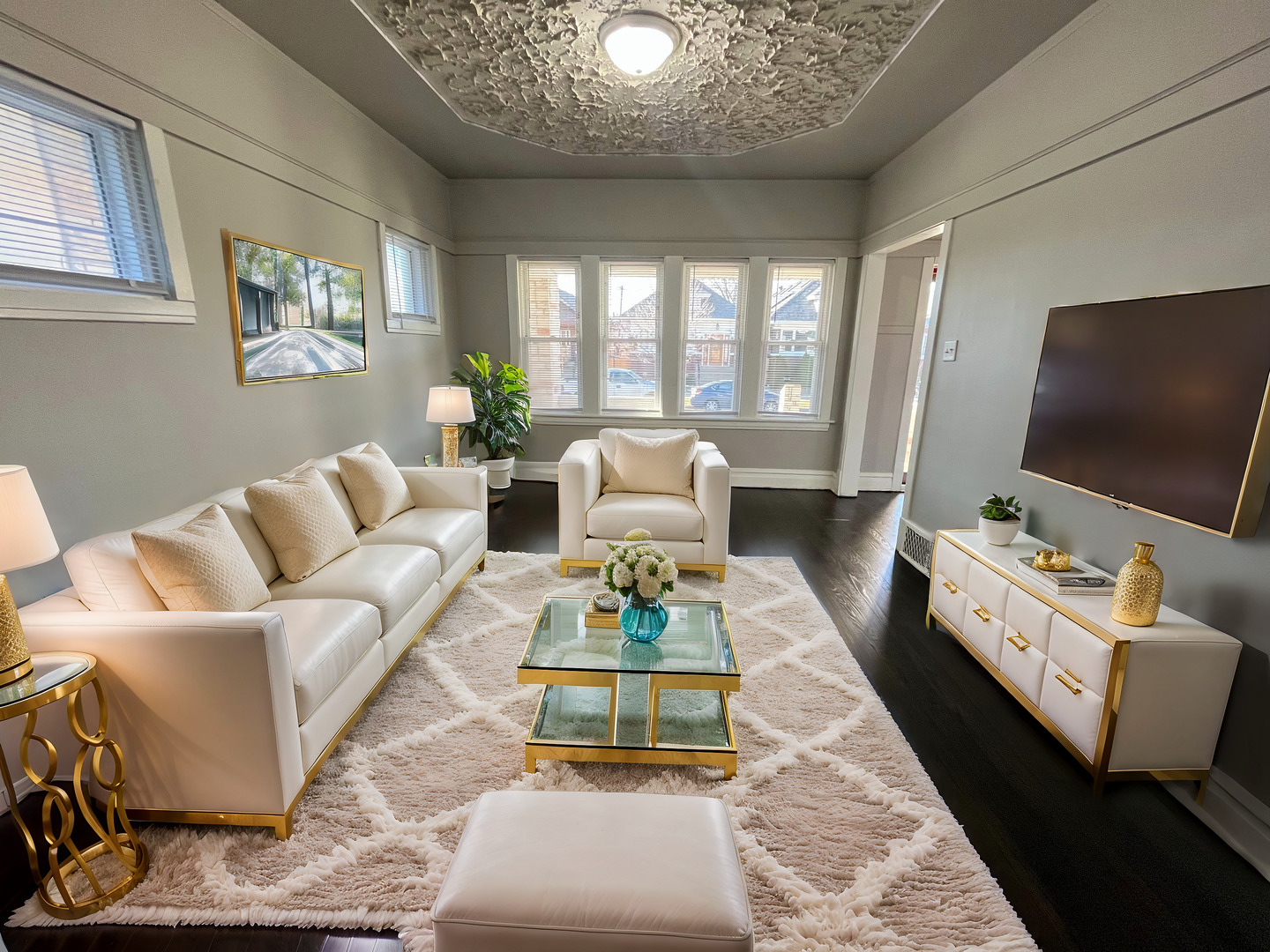 2117 S 49th Court